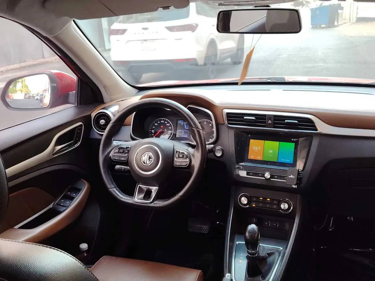 Car image 21