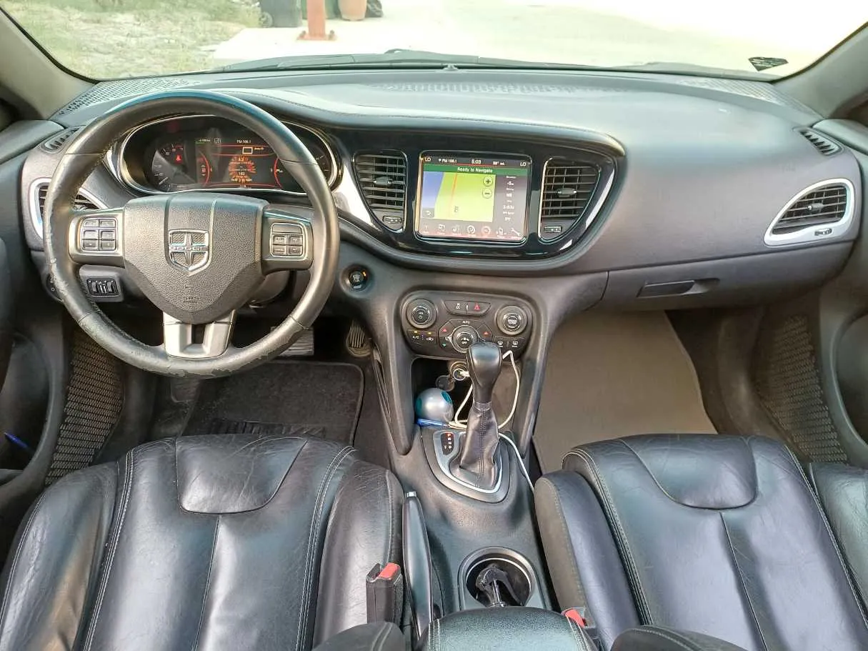 Car image 15