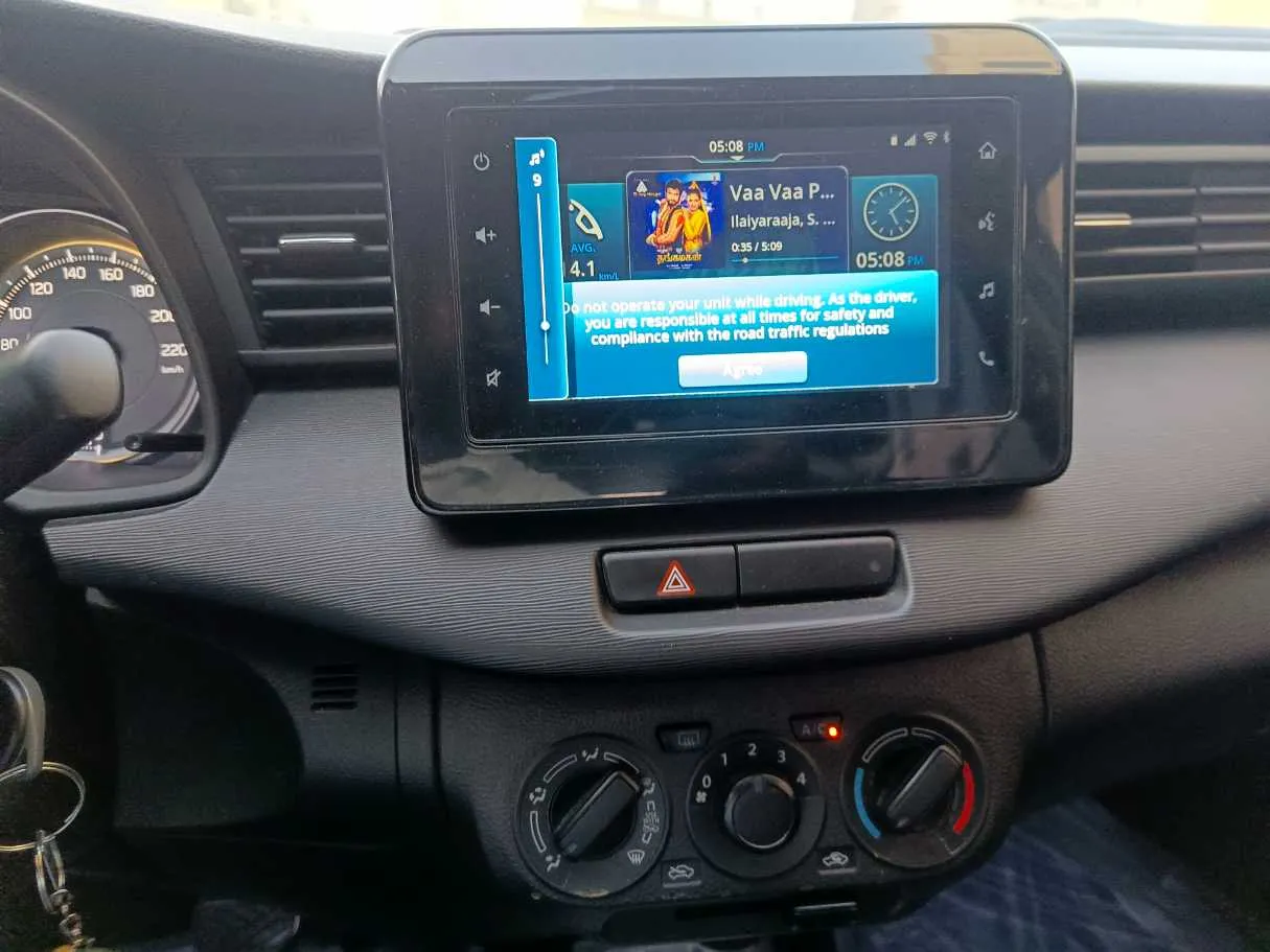 Car image 21