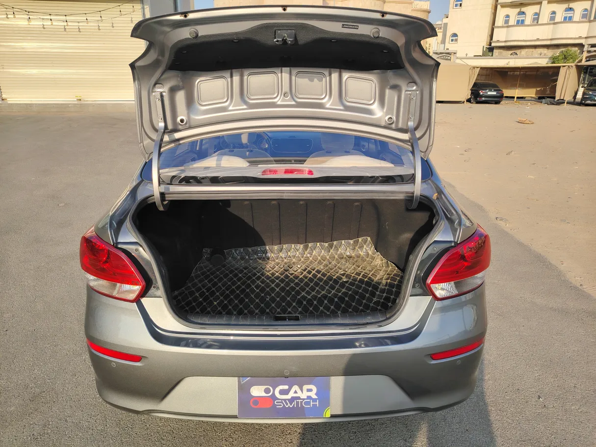 Car image 23