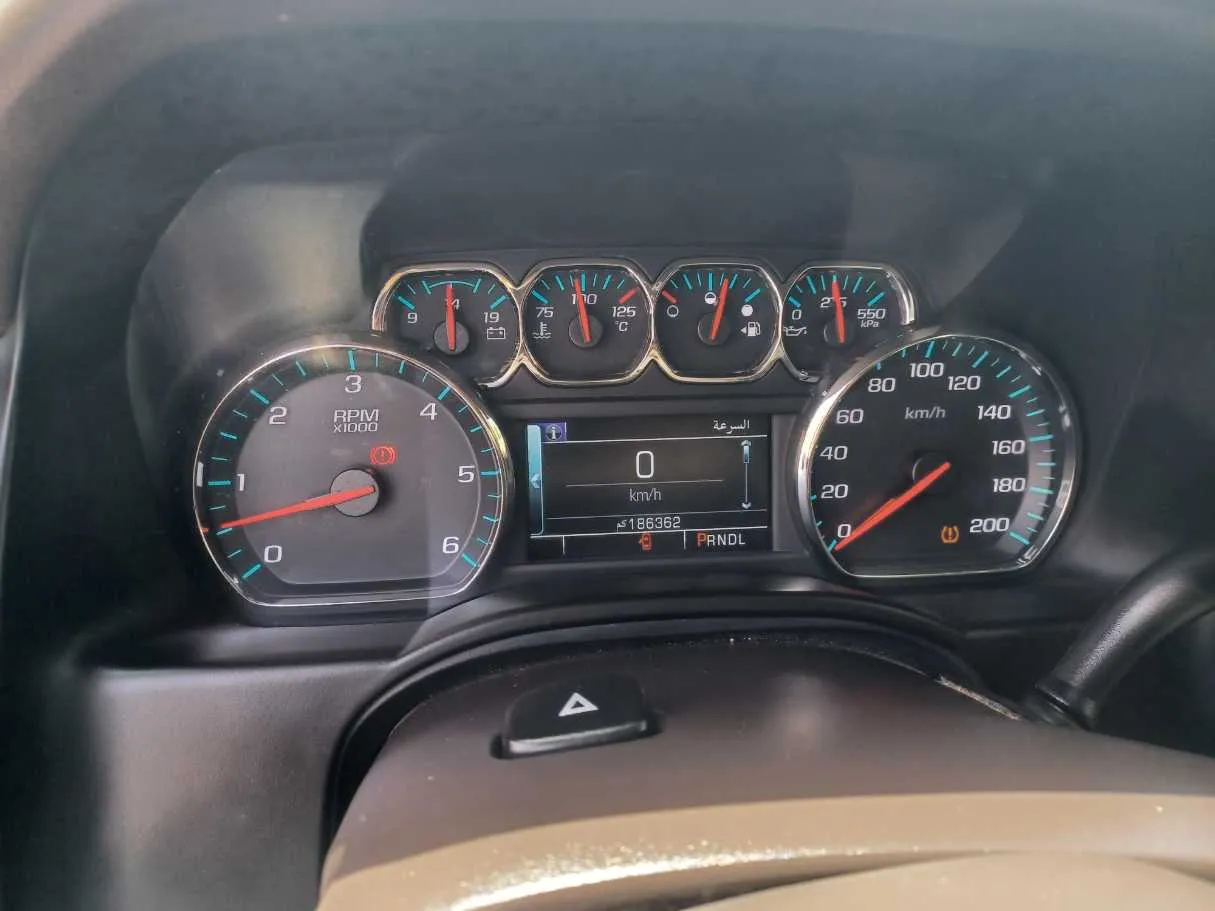 Car image 19
