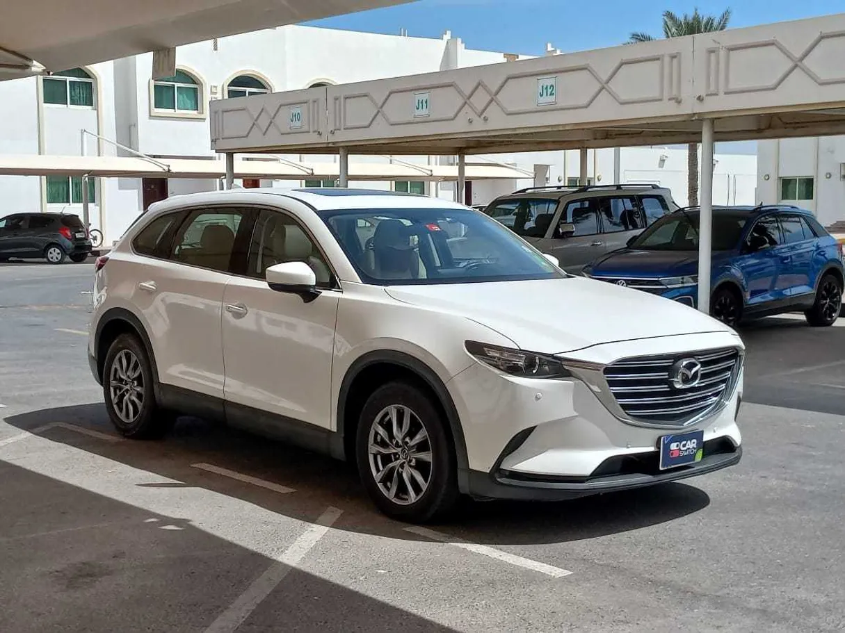 Car image 3