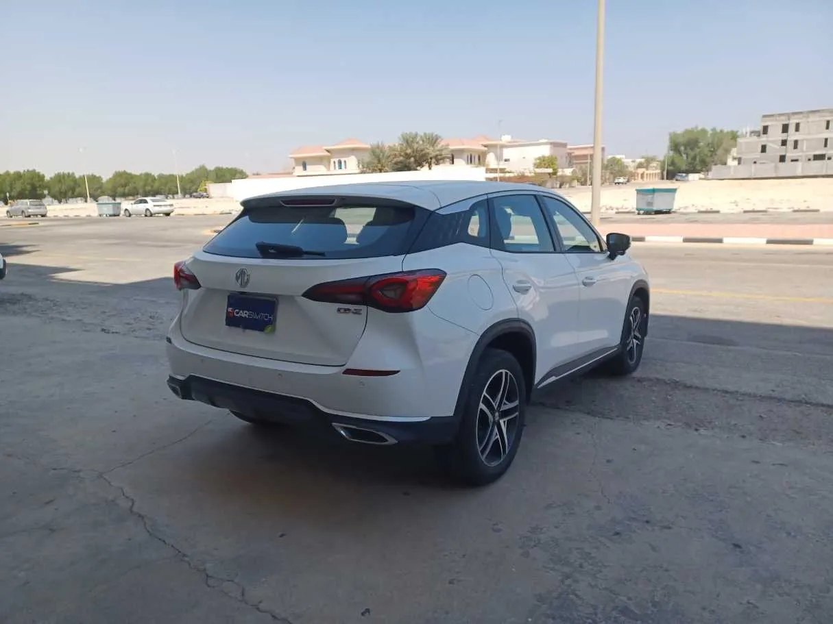 Car image 5