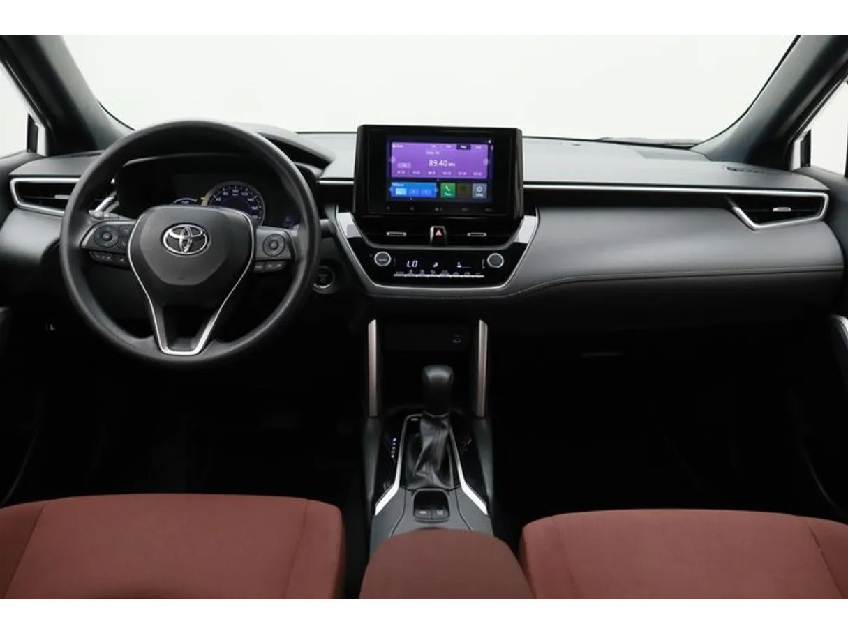Car image 14