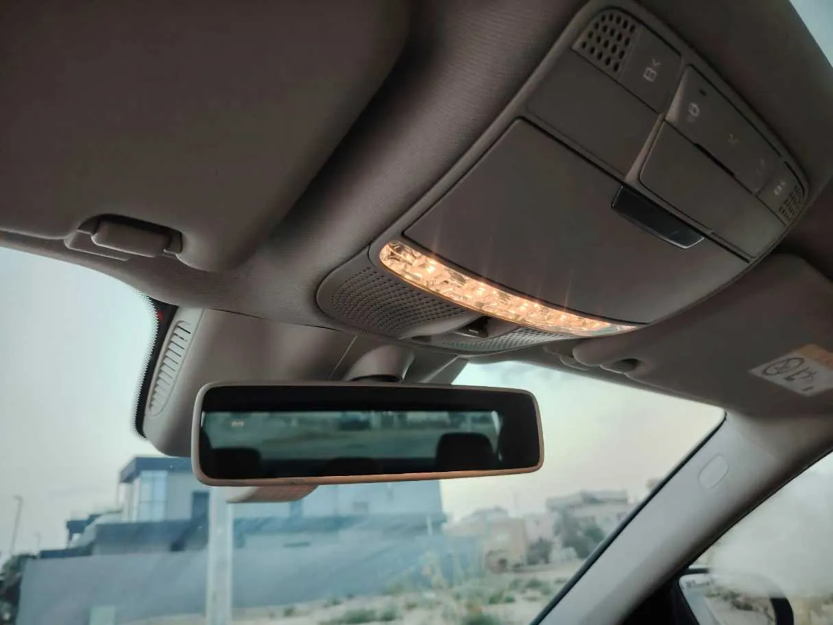 Car image 44