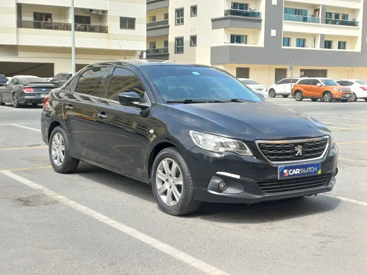 Car image 3