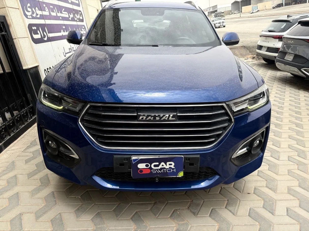 Car image 2