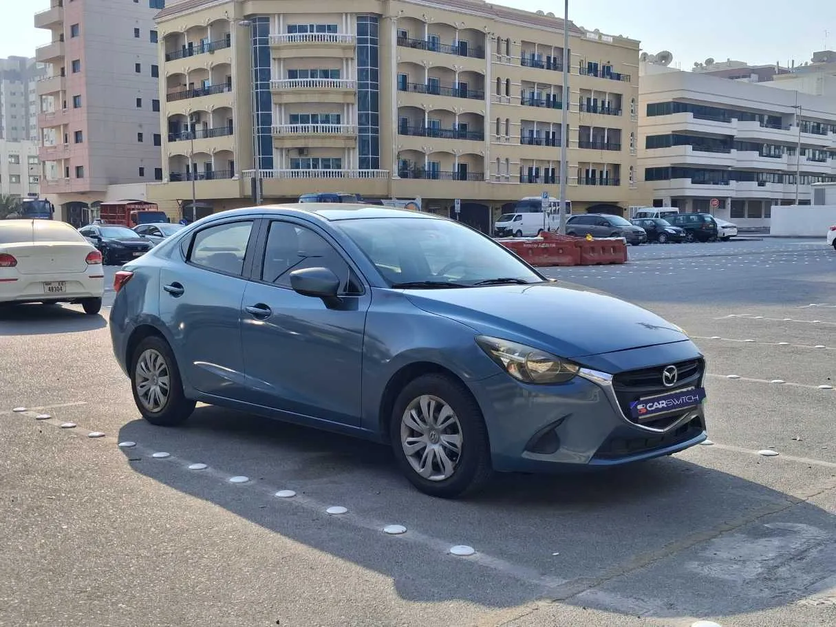 Car image 3