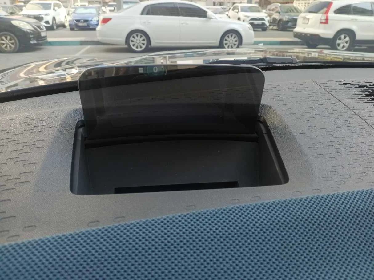 Car image 23