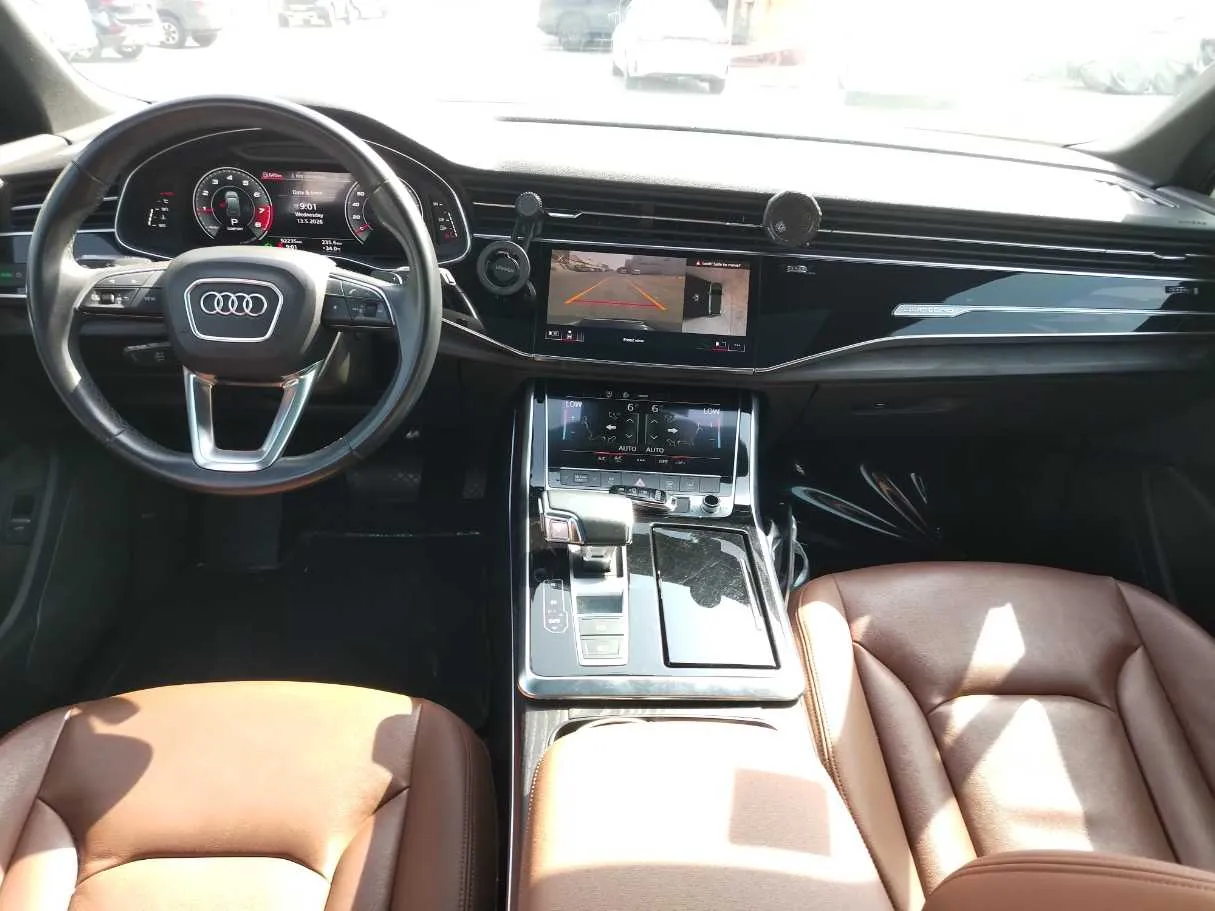 Car image 23
