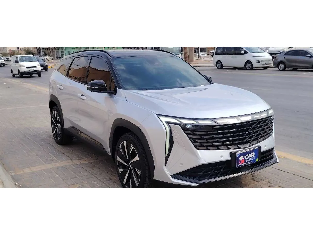 Car image 3