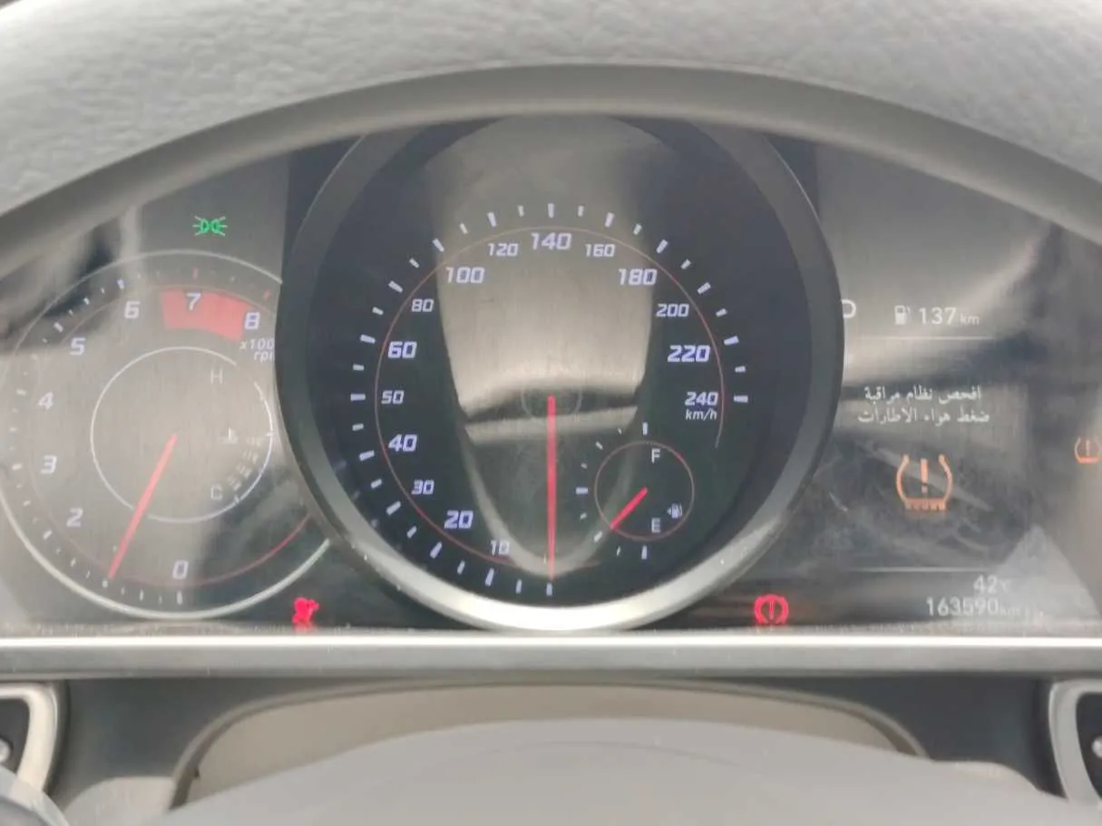 Car image 22