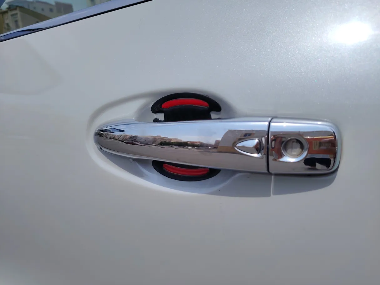Car image 29