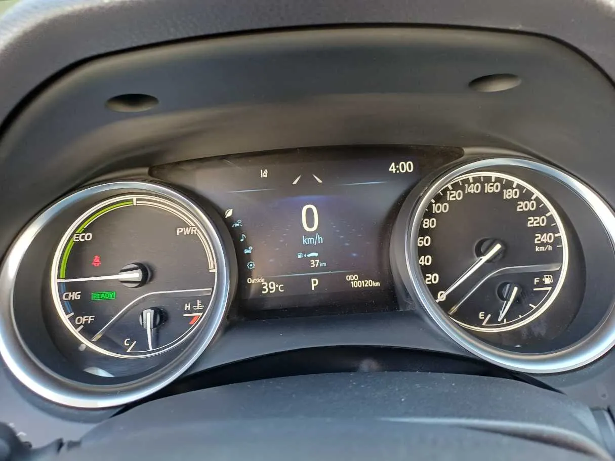 Car image 19