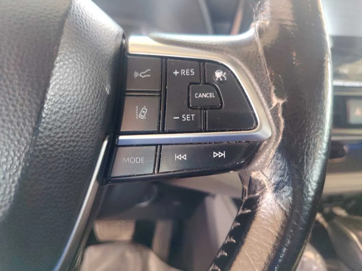 Car image 29