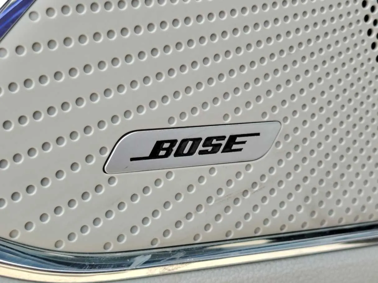 Car image 32