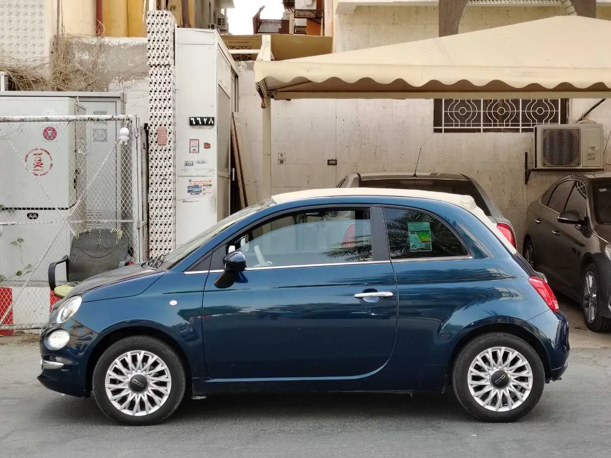 Car image 11