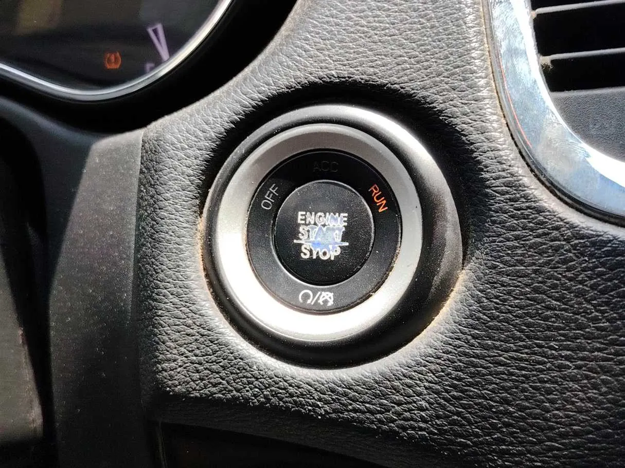 Car image 23