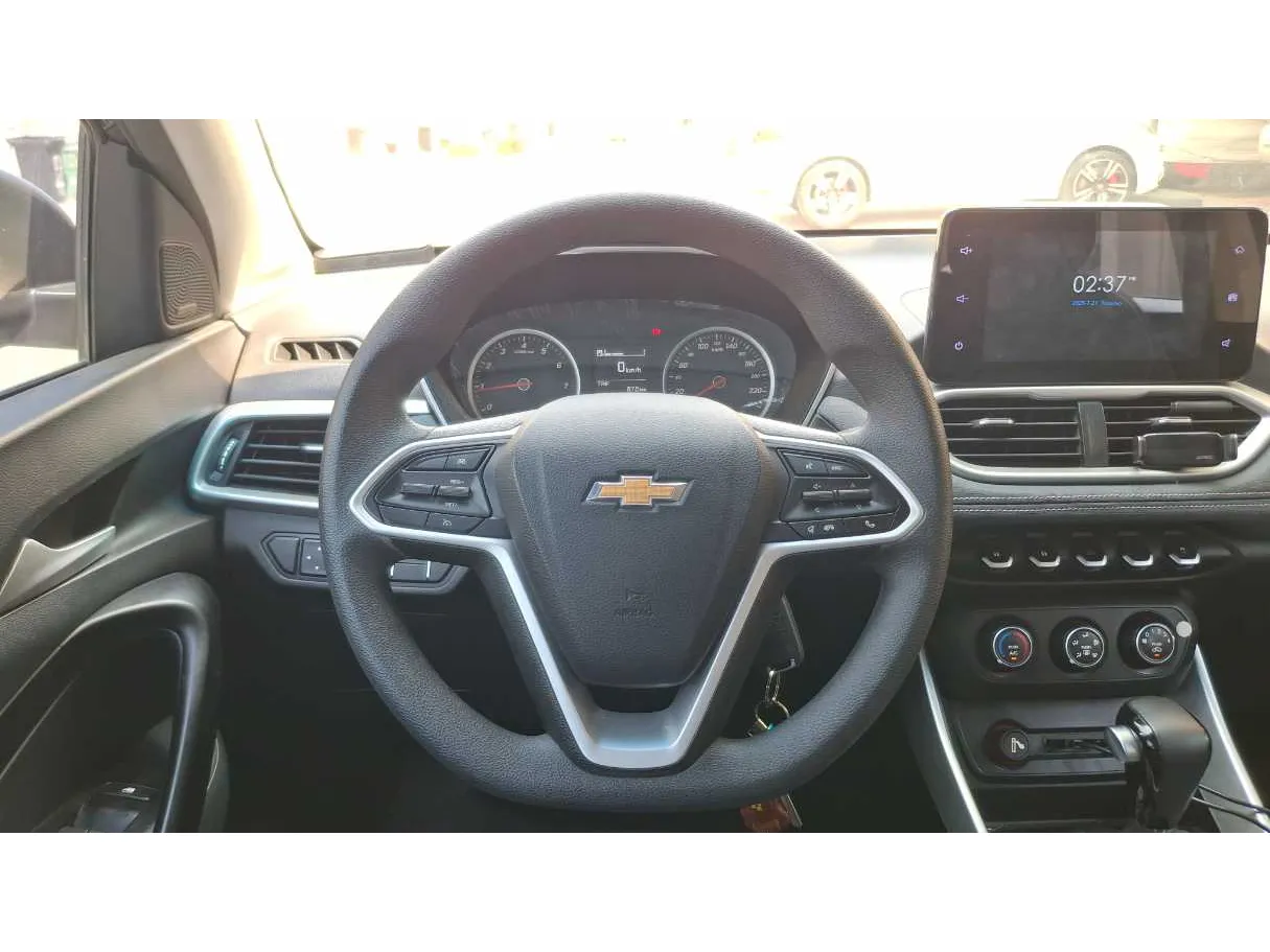 Car image 17