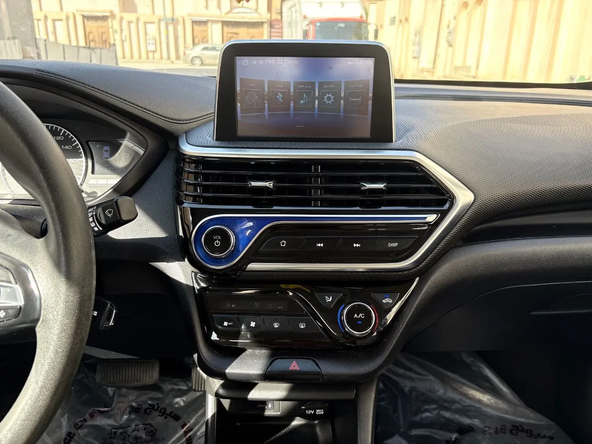 Car image 20