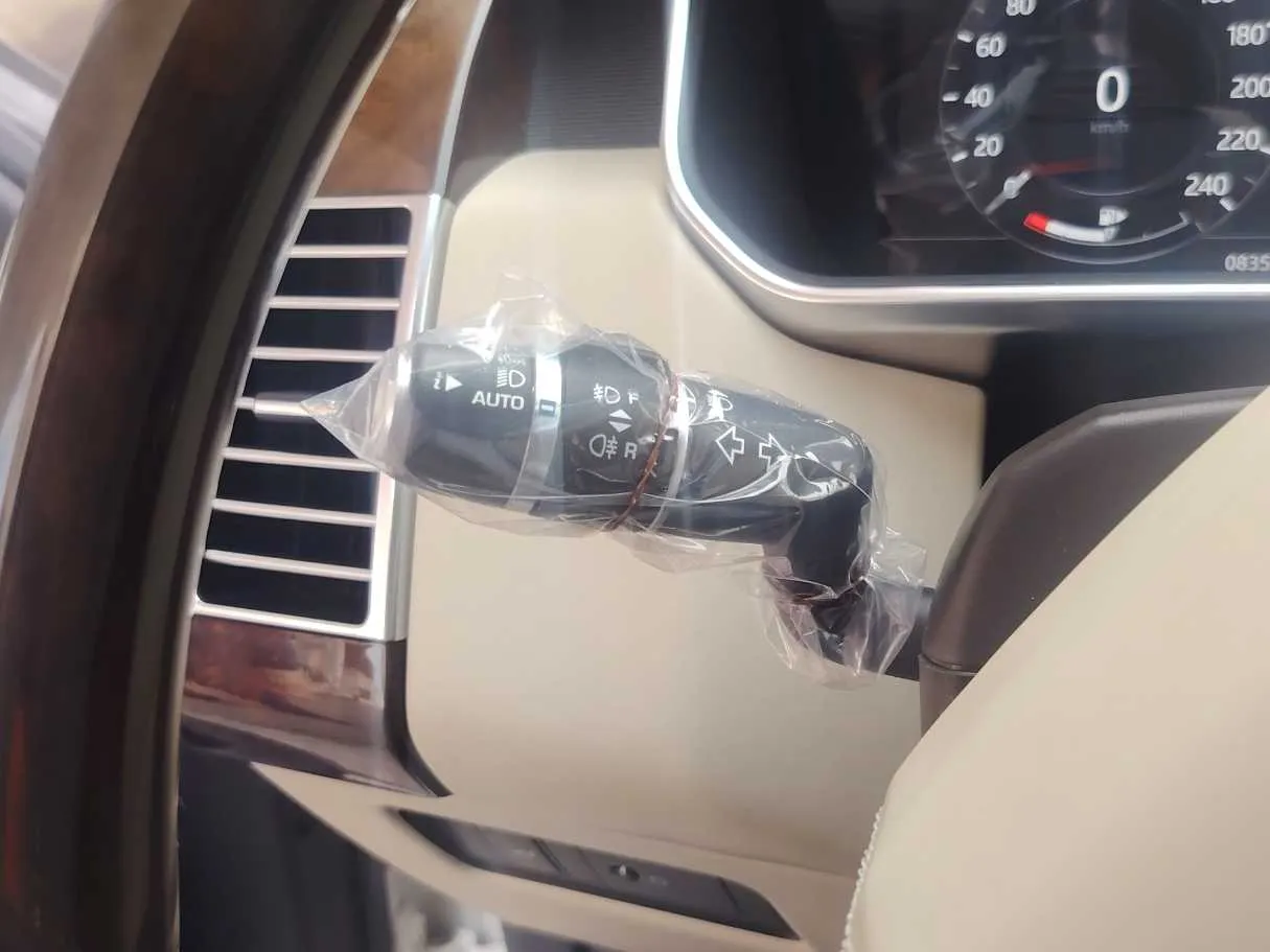 Car image 39