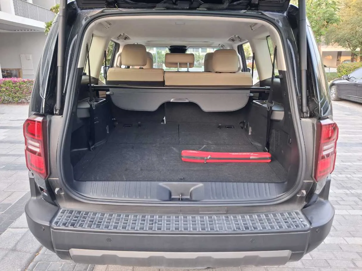Car image 21