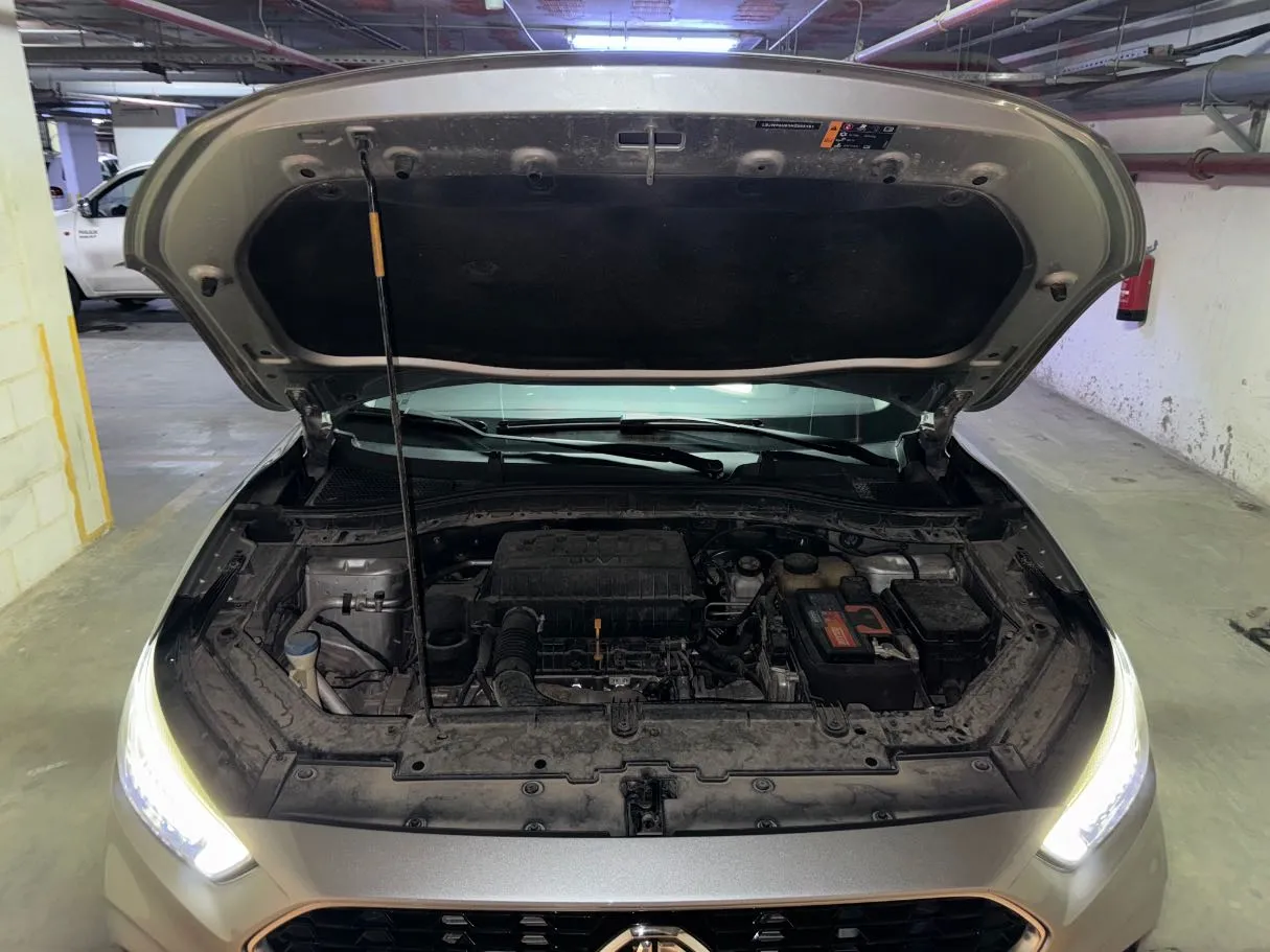Car image 22