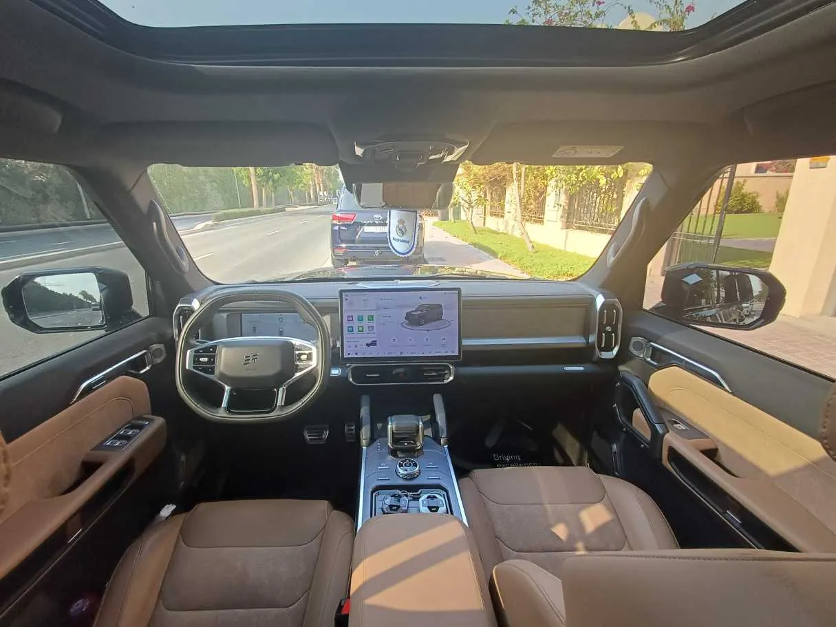 Car image 13