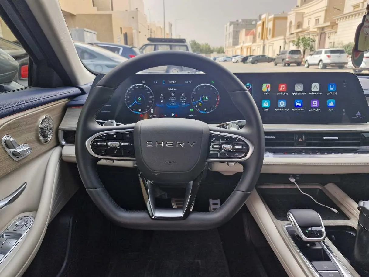 Car image 19