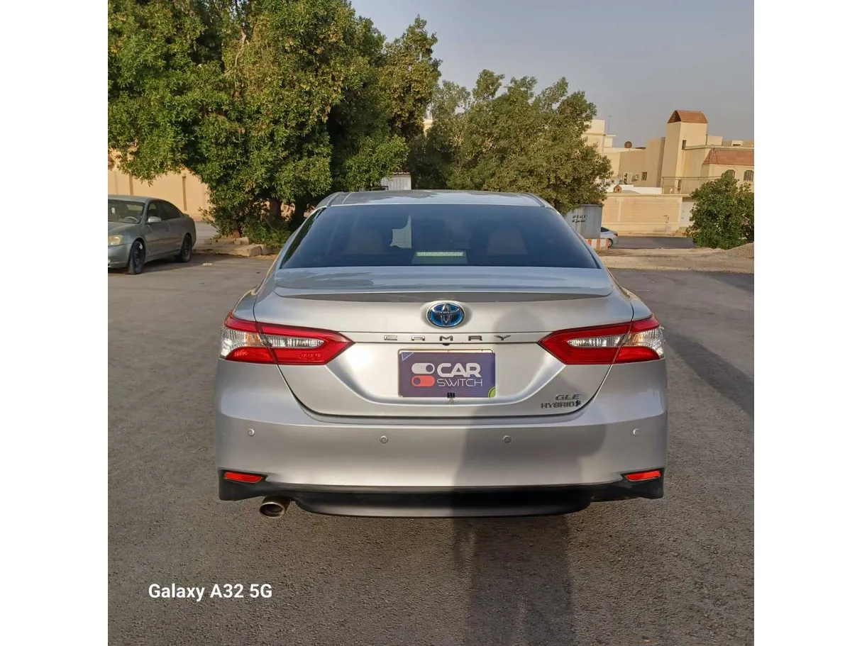 Car image 6