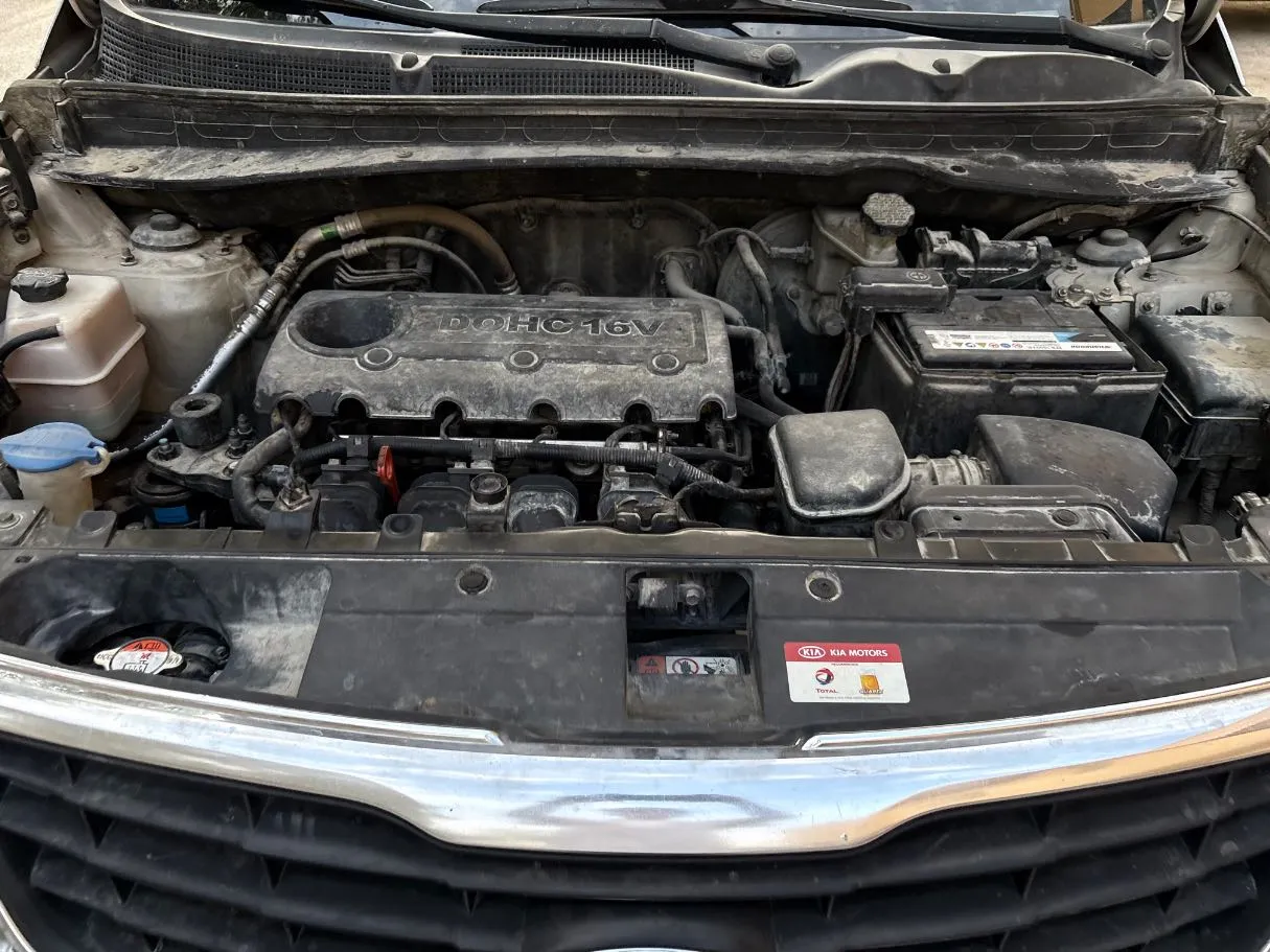 Car image 27