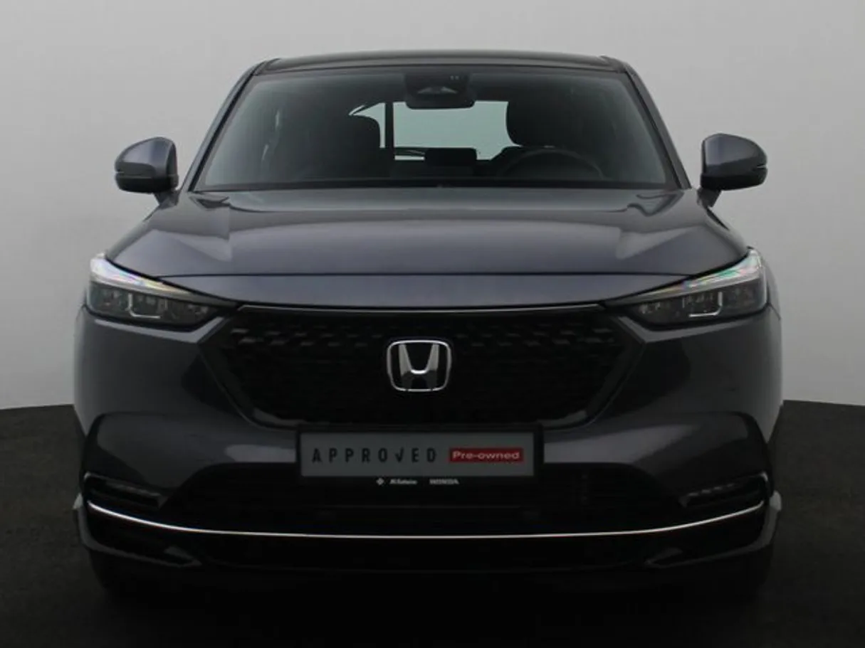 Car image 10