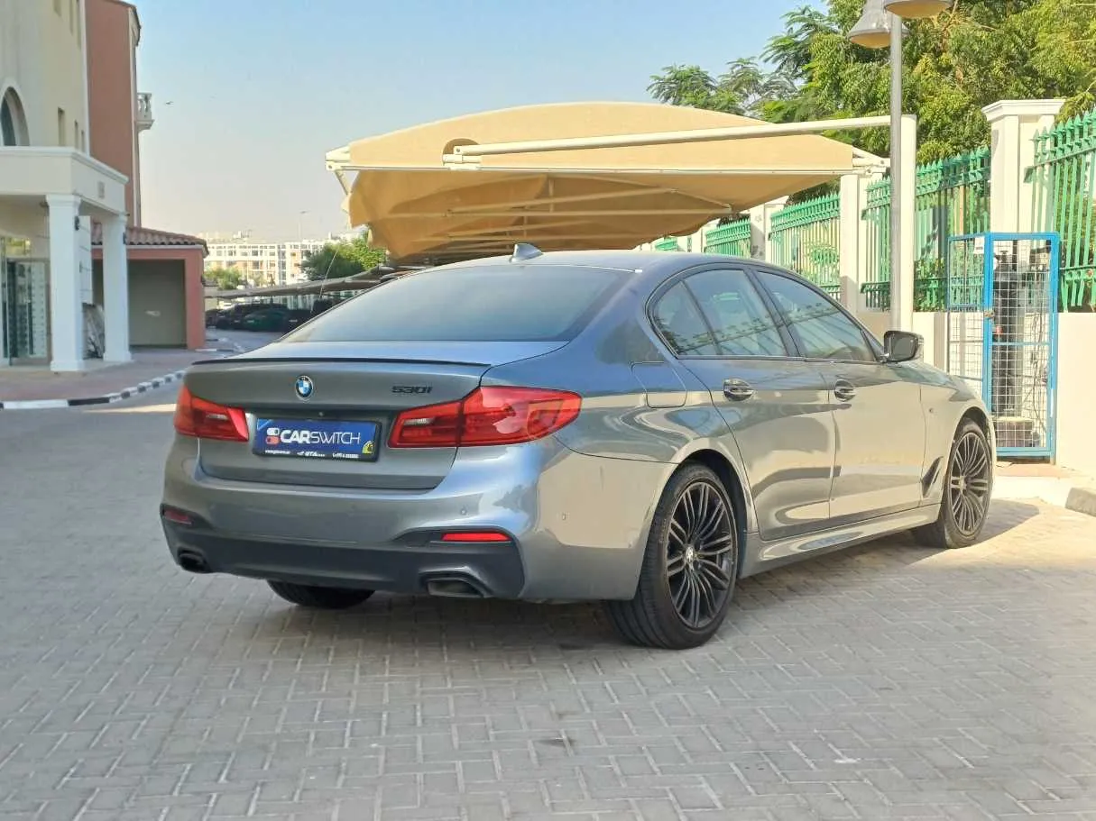 Car image 5