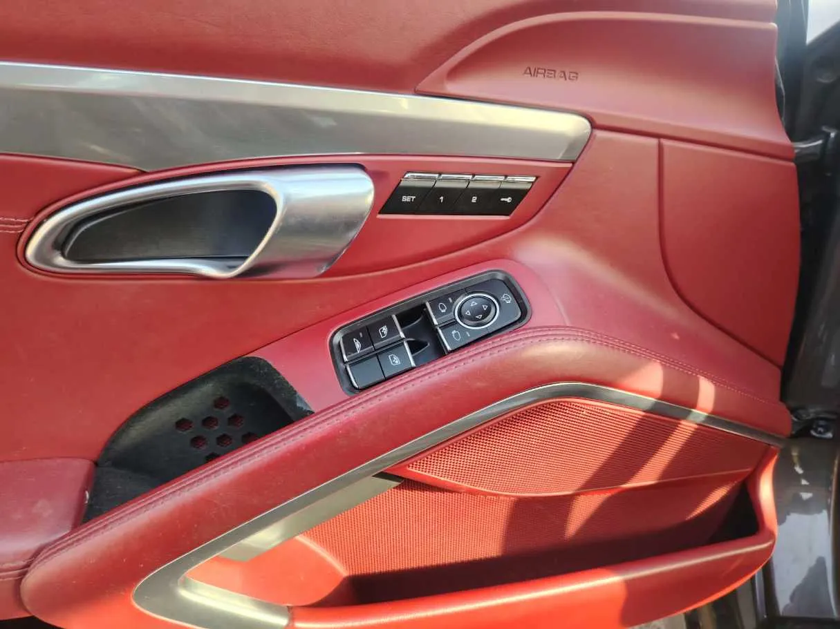 Car image 41