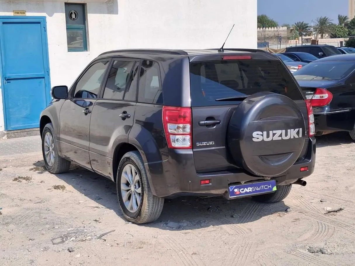 Car image 7