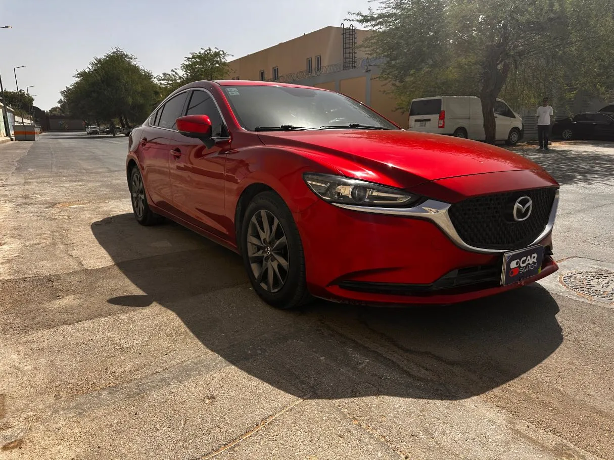 Car image 3