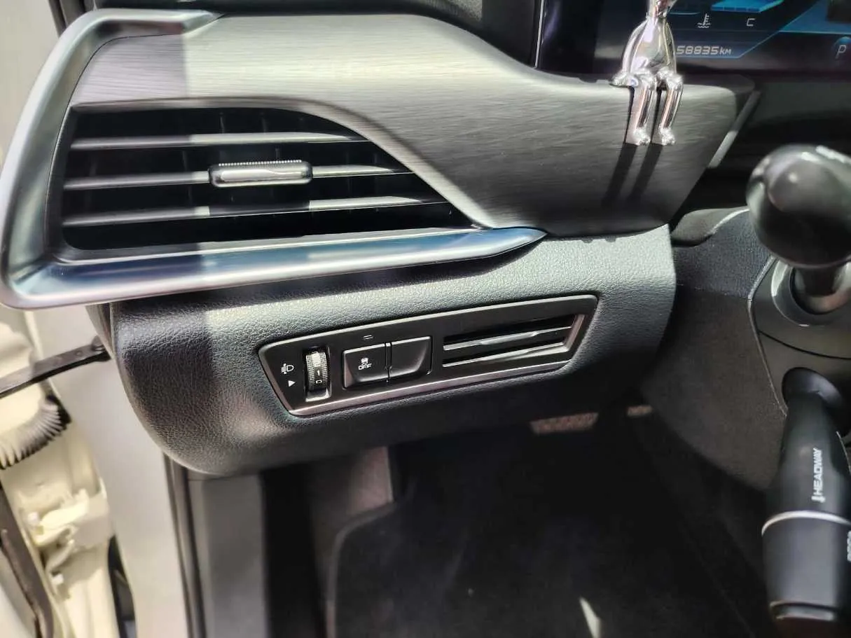 Car image 41