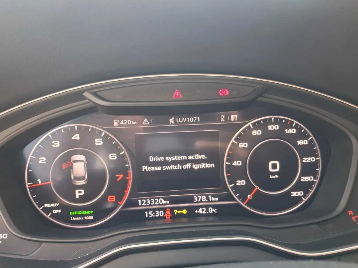 Car image 20