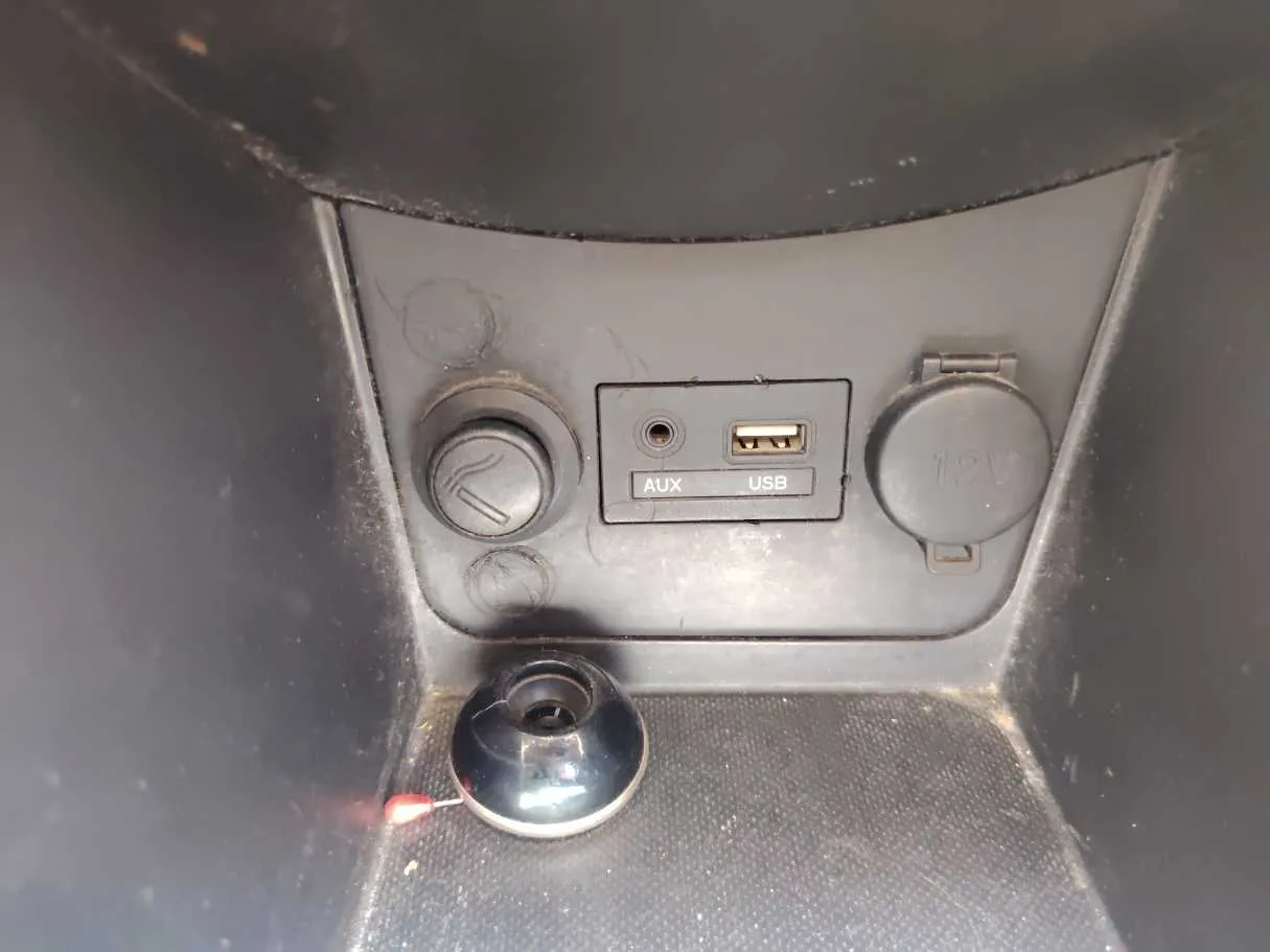 Car image 27