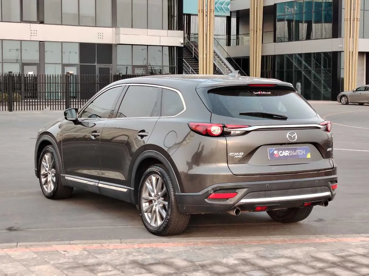 Car image 7