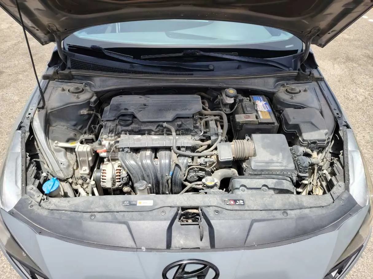 Car image 28