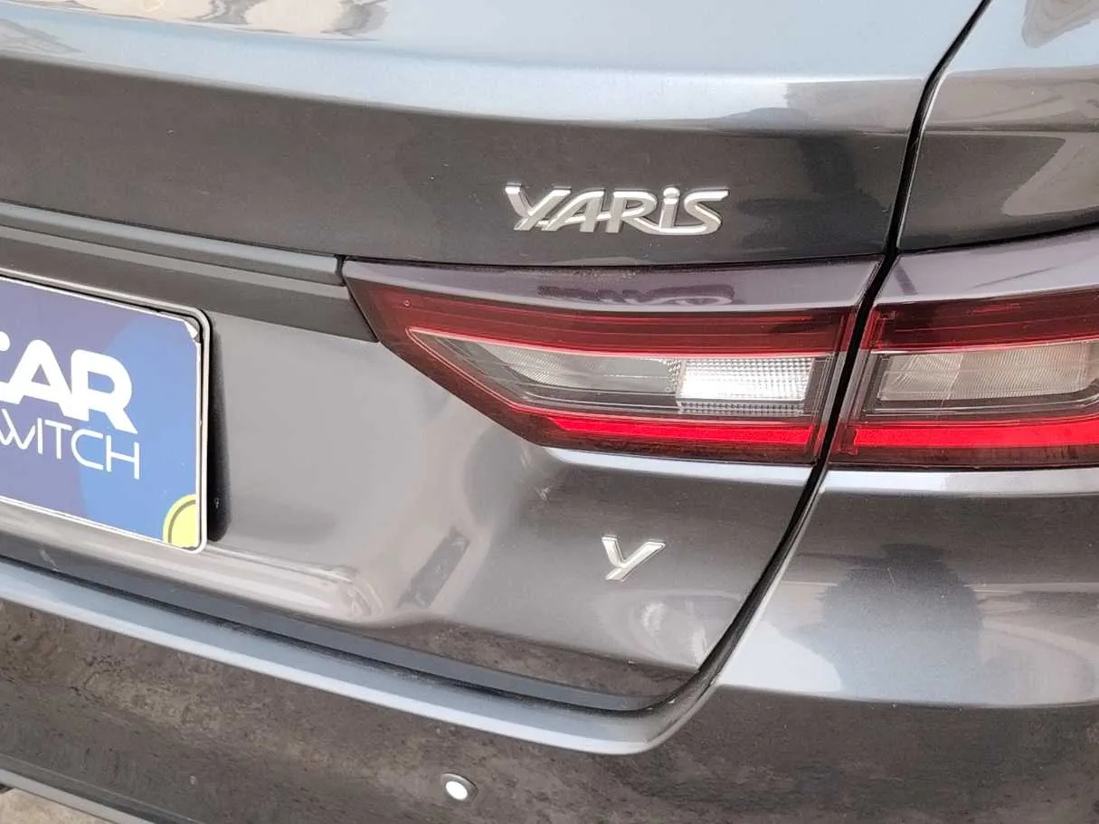 Car image 32