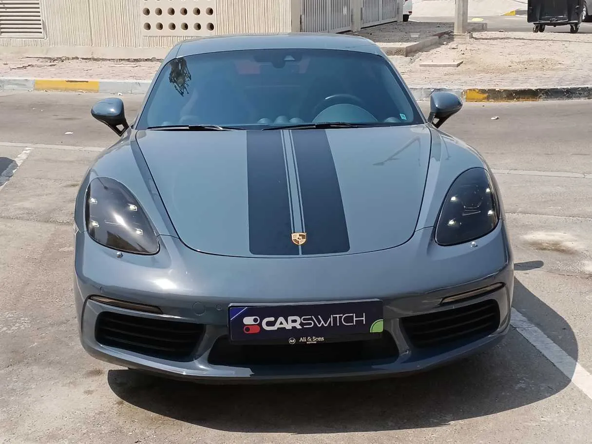 Car image 2