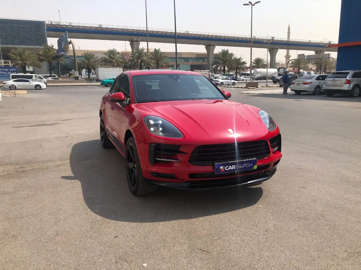 Car image 4