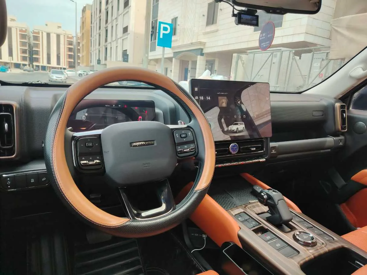 Car image 27