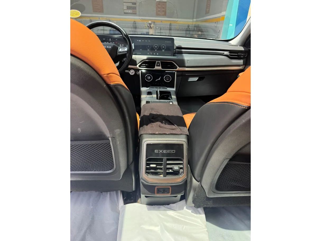 Car image 21