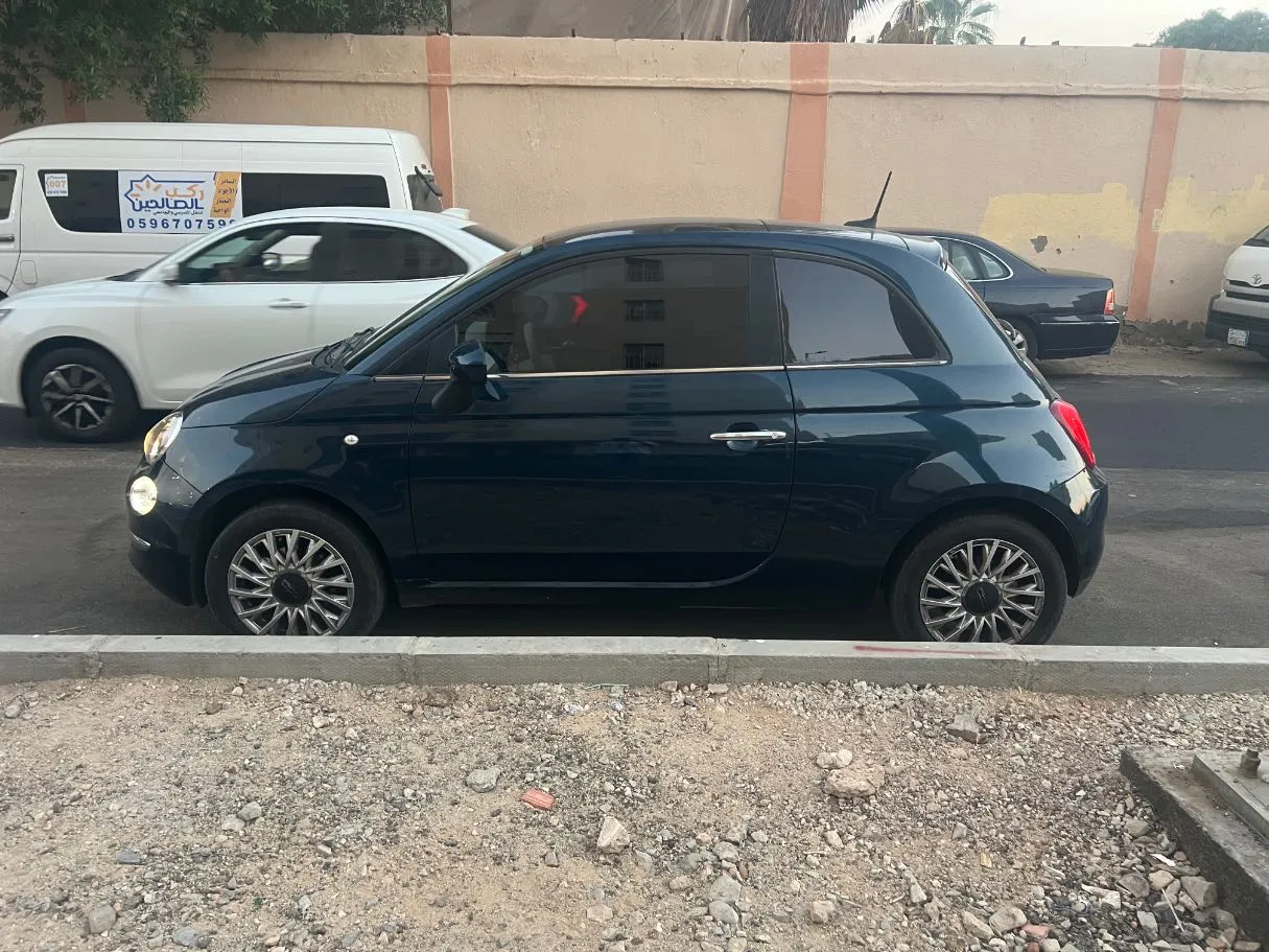 Car image 8