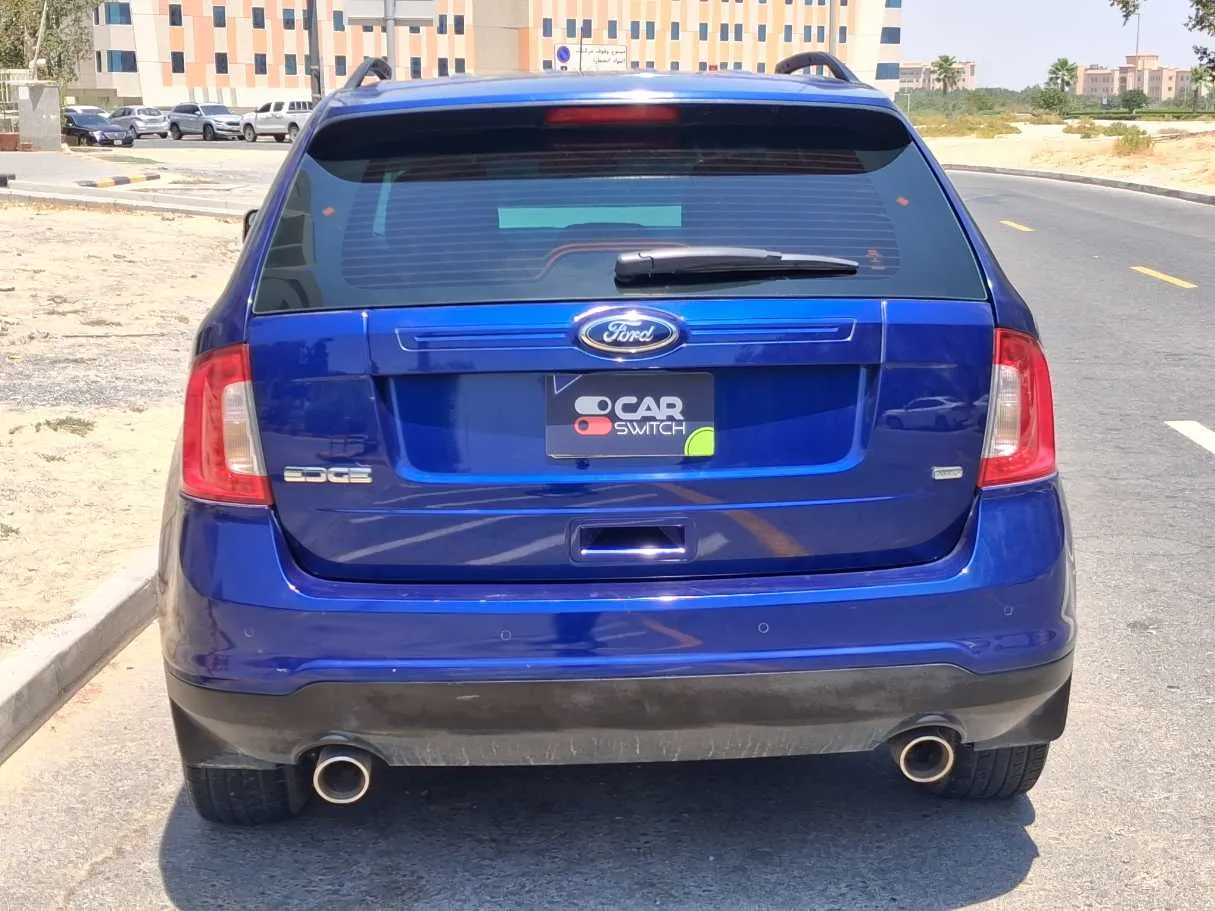 Car image 6