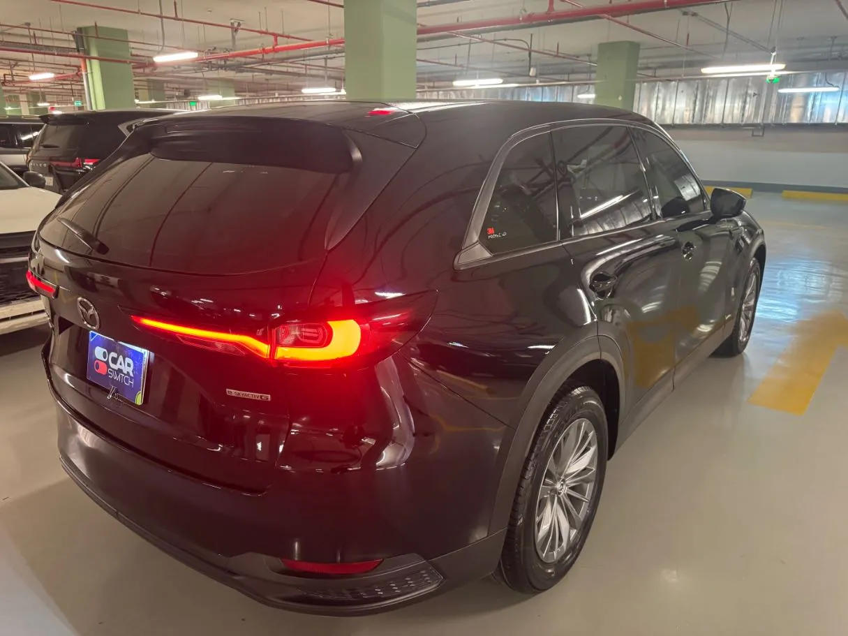 Car image 5