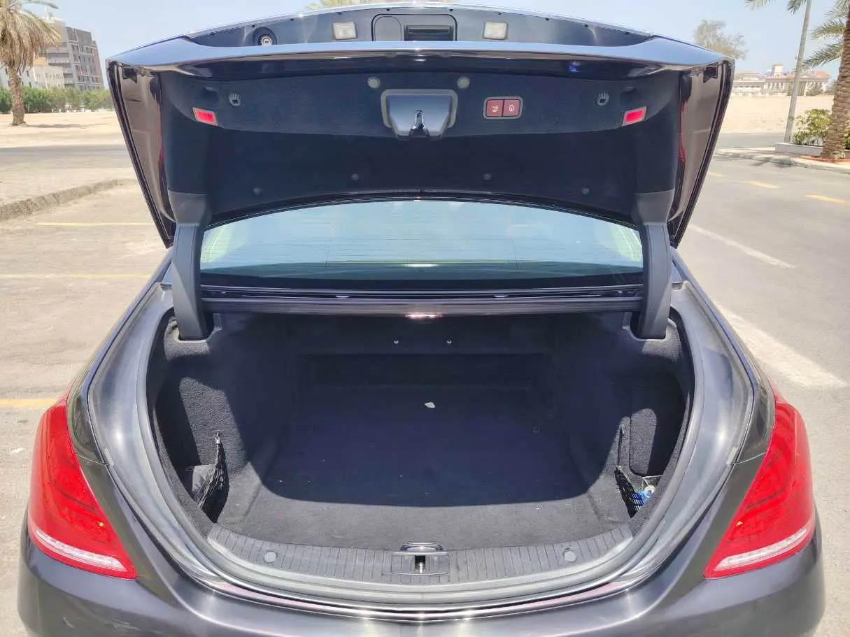Car image 23